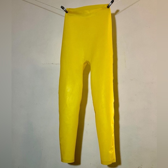 bright yellow latex legging by sensitive architecture latex - Picture 8 of 11